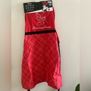Minnie Mouse's red apron NWT